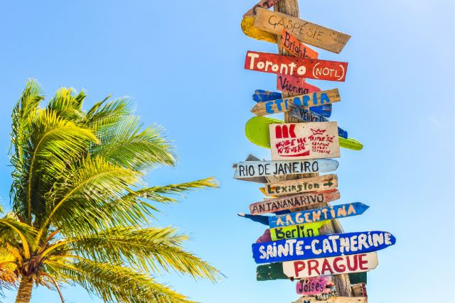 Family vacation destination sign